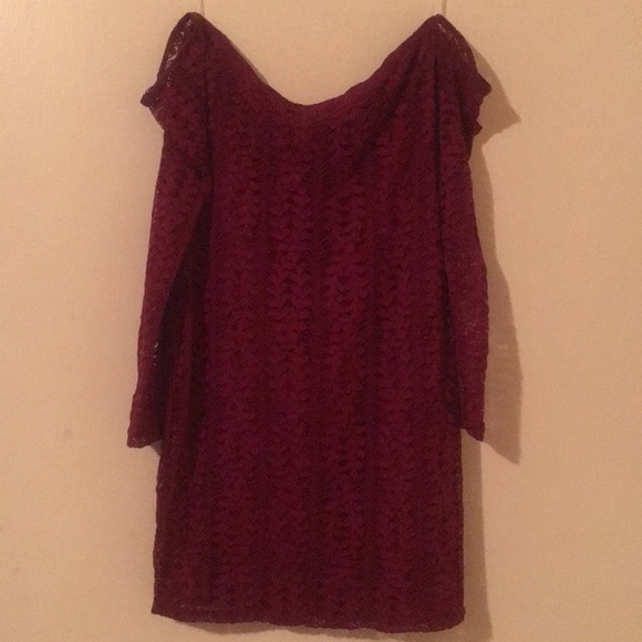 Fashion Nova XS Lace Dress - Picture 2 of 2